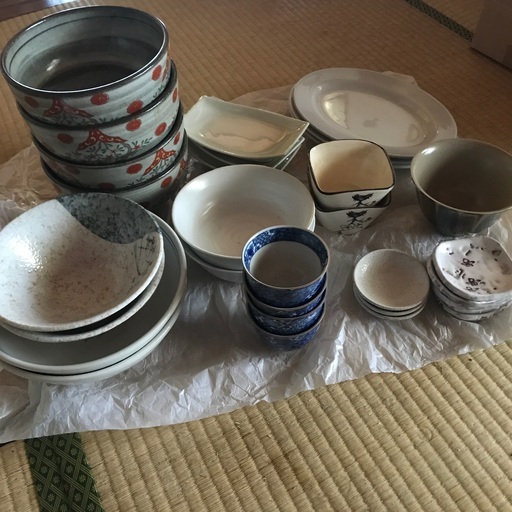 和食器をまとめて