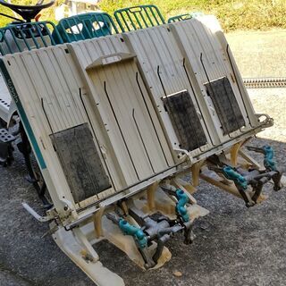 値下げ‼️4条植田植機 実働機