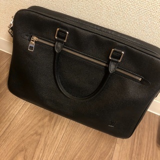 VUITTON ビジネスバッグ