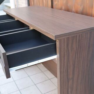 GART(ガルト)よりコルク120 オープンカウンターです。アルダー材を使用