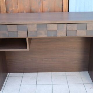 GART(ガルト)よりコルク120 オープンカウンターです。アルダー材を使用