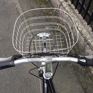 動作＞ブリヂストン・ビレッタ・ブラック・27インチ・シマノ6段変速