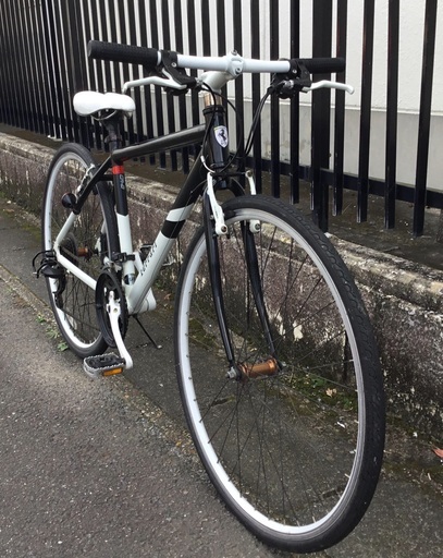 動作＞Ferrari・フェラーリ・クロスバイク・3×7・21段変速・一部部品を