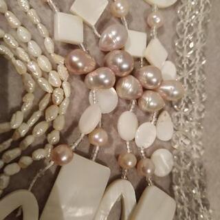 魅惑の真珠と貝　素材ネックレス