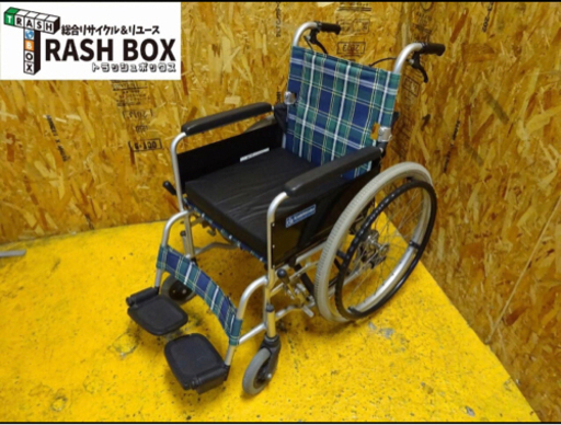 (507-0)カワムラ 介助用 車椅 KAJ102SB-42 折りたたみ 介護 福祉 クッション付き 中古 車イス