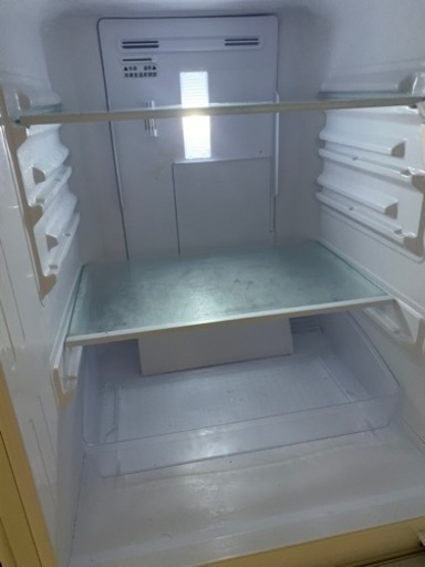SHARP 2ドア冷蔵庫 新品を購入し、使用期間1年半 2日間限定値下げし  