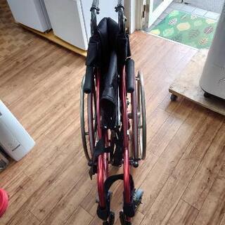 車椅子 自走・介護式 折りたたみ ミキ Force NOVA3 定価・40万円位  車イス 車いす💳自社配送時 🌟代引き可💳※現金、クレジット、スマホ決済対応※