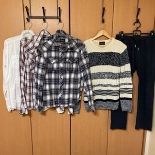 NICOLE：シャツ・セーター、AZUL：パンツ