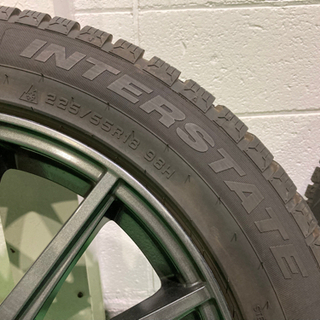 スタッドレスタイヤ225/55R18 weds VELVA SPORTホイール　レガシィなど