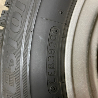 スタッドレスタイヤ　ブリヂストンVRX