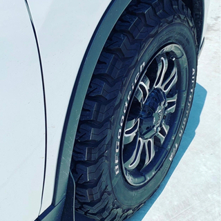 １７inch  ２４５／６５R１７　　１１４.３　１２７マルチ