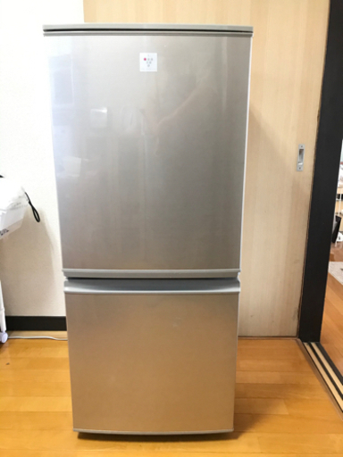 商談中　シャープ　ノンフロン冷凍冷蔵庫　137L