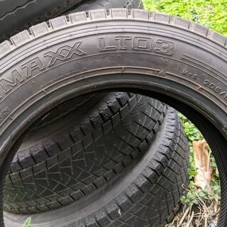 205/60R17.5 スタッドレスタイヤ ほぼ新品19年製造 6本 トラック用 - タイヤ、ホイール