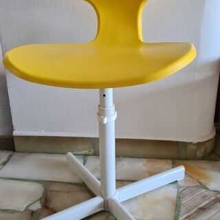 IKEA　小さめ椅子　4脚セット　イエロー