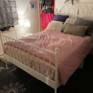 【ネット決済】LEIRVIK Ikea Queen Bed マッ...