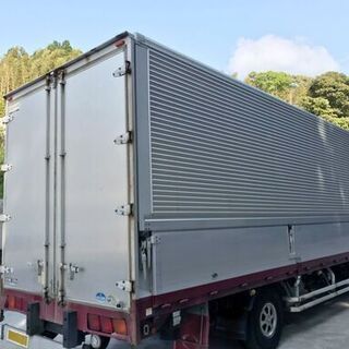 中型ウイング車のコンテナ（ウイングモーター別売り）【倉庫/ガレージ/作業場/改造】(外寸長662cm/4.5坪)
