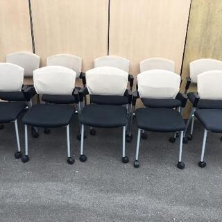 10脚まとめ売り コクヨ スタッキングチェアキャスター付き プロッティ