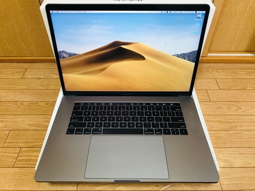 Apple MacBook Pro 2016 15,4インチ,1TBSSD,16GB,USキー