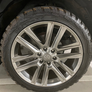 22インチホイールとタイヤ　4本セットです。