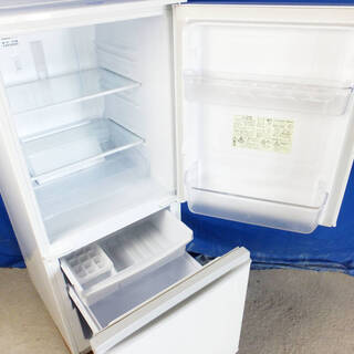 ✨👻🎃激安HAPPYセール✨👻🎃美品❕2017年式のSHARPが激安価格❕お早めに❕✨【SJ-14E4-KW】✨137L👻2ドア冷凍冷蔵庫🎃ナノ低温脱臭 耐熱100℃のトップテーブル どっちもドア👻Y-0730-011✨👻🎃