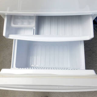 ✨👻🎃激安HAPPYセール✨👻🎃美品❕2017年式のSHARPが激安価格❕お早めに❕✨【SJ-14E4-KW】✨137L👻2ドア冷凍冷蔵庫🎃ナノ低温脱臭 耐熱100℃のトップテーブル どっちもドア👻Y-0730-011✨👻🎃