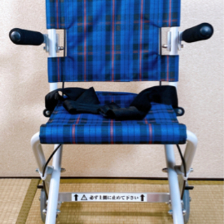【ネット決済】【美品】マキライフテック　折り畳み　車椅子　介護