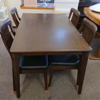 大塚家具　ダイニングテーブルと椅子セットです★