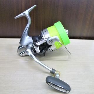美品 SHIMANO スーパーエアロ サーフリーダーCI4+30  スピニングリール  投げ釣り SURFLEADER リール  釣り具 シマノ 苫小牧西店 シマノ（SHIMANO） 13スーパーエアロ サーフリーダーCI4+ 30 細糸仕様