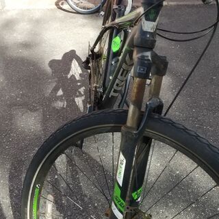 TREK マウンテンバイク WAHOO 28インチ ディスクブレーキ サスペンションフォーク トレック