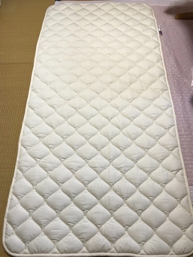 洗える羊毛ベッドパッド　シングル　ウール１．５ｋｇ　生地　綿100%