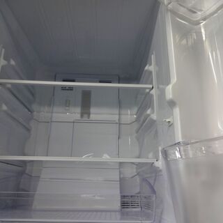 シャープ 冷蔵庫 SJ-D14B-W　中古品 137L 2016年※パッキンに汚れアリ