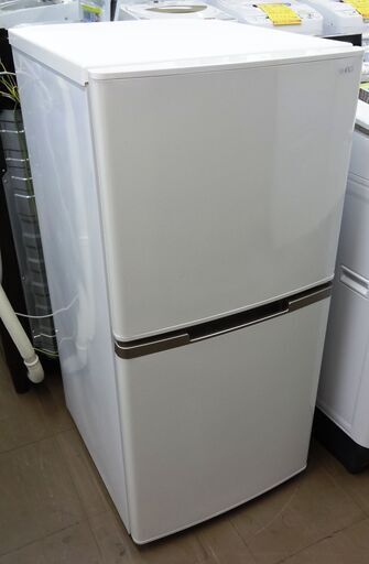 ユーイング 冷蔵庫　UR-F123K　中古品 123L　2017年製