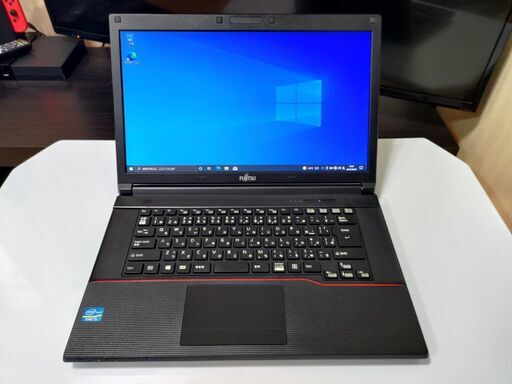 15.6インチ 東芝ノートPC（美品, Core i7 3610QM, 12GB RAM, 240GB SSD, DVDマルチ, Windows 10) + 予備バッテリー２個付き