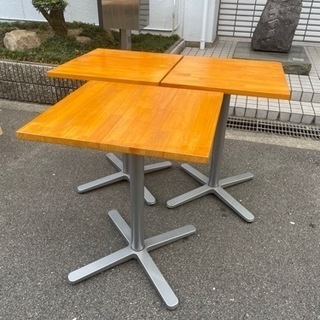 木目のテーブル　3台セット