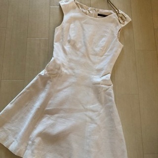 お値下げ中 Zara ノースリーブワンピース白 あけ 小山のワンピースの中古 古着あげます 譲ります ジモティーで不用品の処分