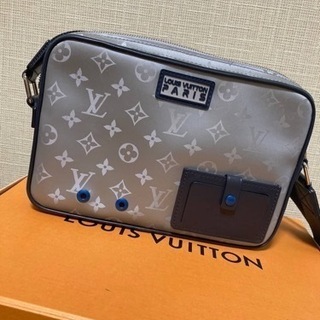 ルイヴィトン　メンズバッグ　定価20万超→今月末まで16万で！