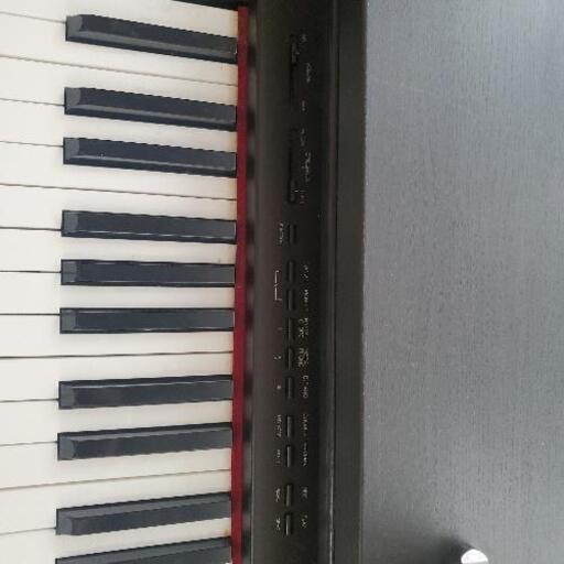 電子ピアノとディズニー楽譜 (HP1700L Roland digital piano) | opts-ng.com