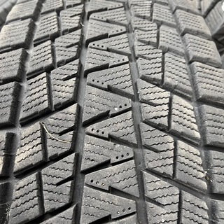 バリ山　BRIDGESTONE DM-V1 225/70R16 スタッドレス  タイヤ　