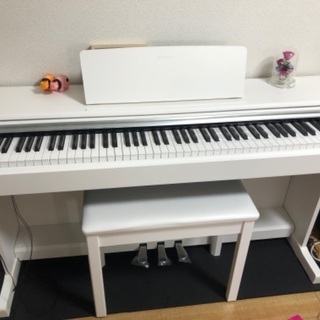 【ネット決済】ヤマハydp-144 電子ピアノ　＋防音マット、ヘ...