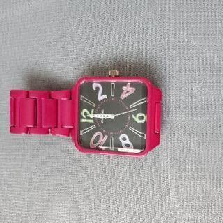 ピンクの腕時計
