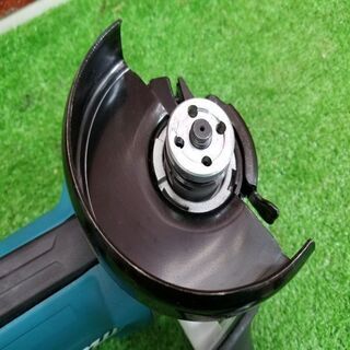 マキタ GA408D 充電式ディスクグラインダー【野田愛宕店】【店頭取引