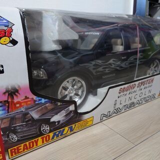 リンカーン ナビゲーター 1/6スケールラジコン