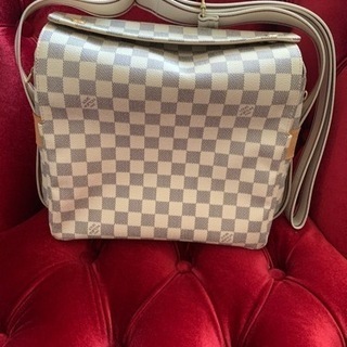 極美品　ヴィトン ダミエ　ナヴィグリオ ショルダー ホワイト　専用箱付き