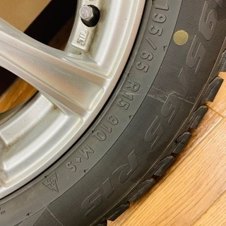 超美品‼️【室内保管】195 / 65 R15 アルミホイール付き スタッドレス 