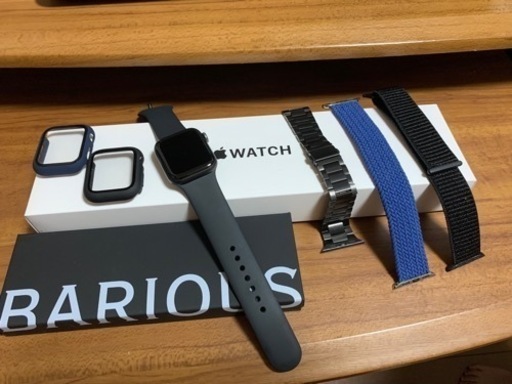 【美品】Apple Watch SE 40mm（＋バンド3種＆保護ケース2種）