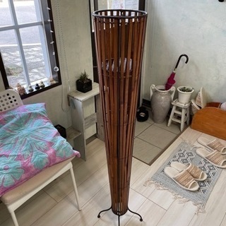 レトロな花台　竹製　アジアン家具