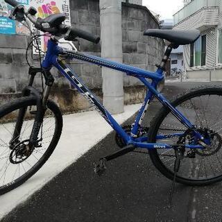GT AVALANCHE 3.0  マウンテンバイク　26インチ　Mサイズ GT AVALANCHE 3.0 マウンテンバイク 26インチ Mサイズ GT Mountain