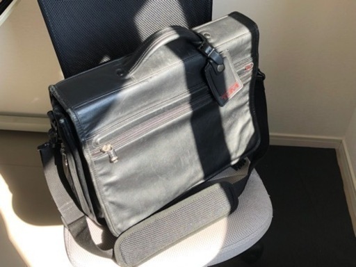 TUMI オールレザービジネスバッグ　ショルダー掛け　新品定価45,000円もの