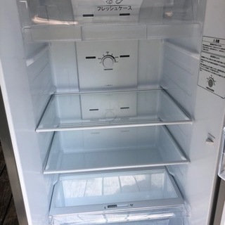 【中古・美品】ハイセンス　冷凍冷蔵庫 - 売ります・あげます