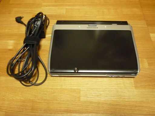★★★個性派：「訳あり」工人舎：SX3KX06MAコンパクト・ノートパソコン(画面サイズ8.9型、DVDスーパー・マルチドライブ 付き)：デュアルOSで稼働中：AC電源でしか使用できません。長所も短所もありますが・・・。